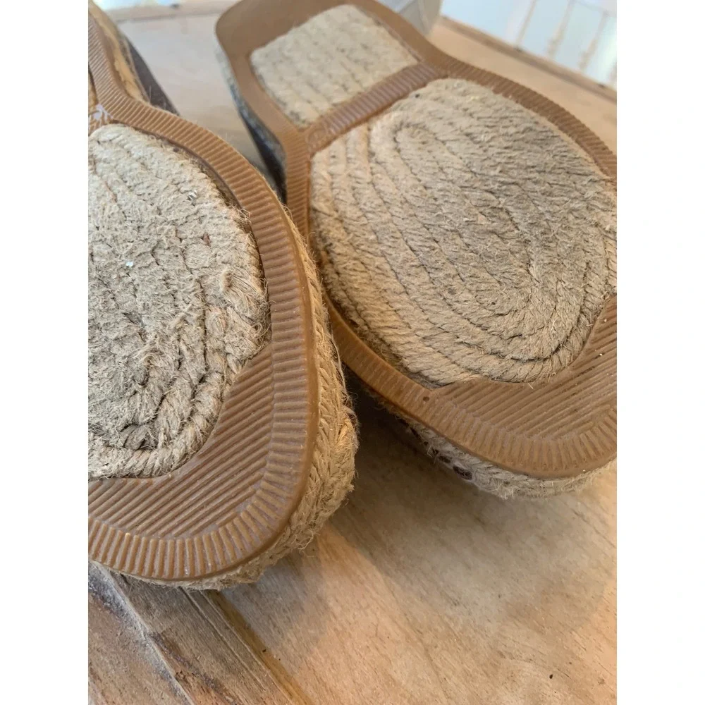 Brighton Groove Brown Pebbled Leather Espadrille Flats Medallion Womens 7‎
